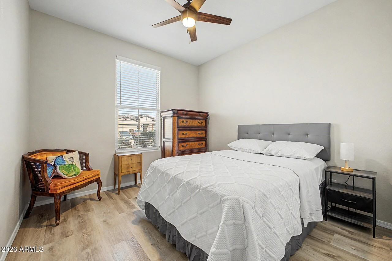 12506 N 174th Dr - Photo 7 of 30