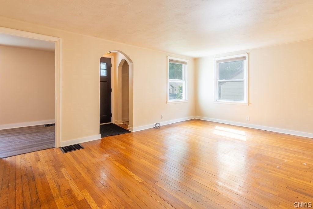 104 Van Mara Dr - Photo 5 of 26