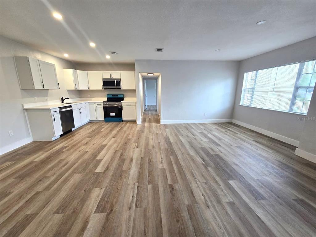 3108 Cleveland Heights Blvd - Photo 4 of 20