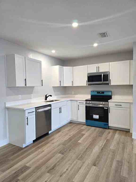3108 Cleveland Heights Blvd - Photo 5 of 20