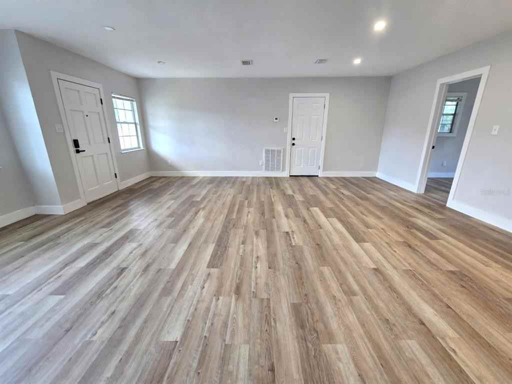 3108 Cleveland Heights Blvd - Photo 6 of 20
