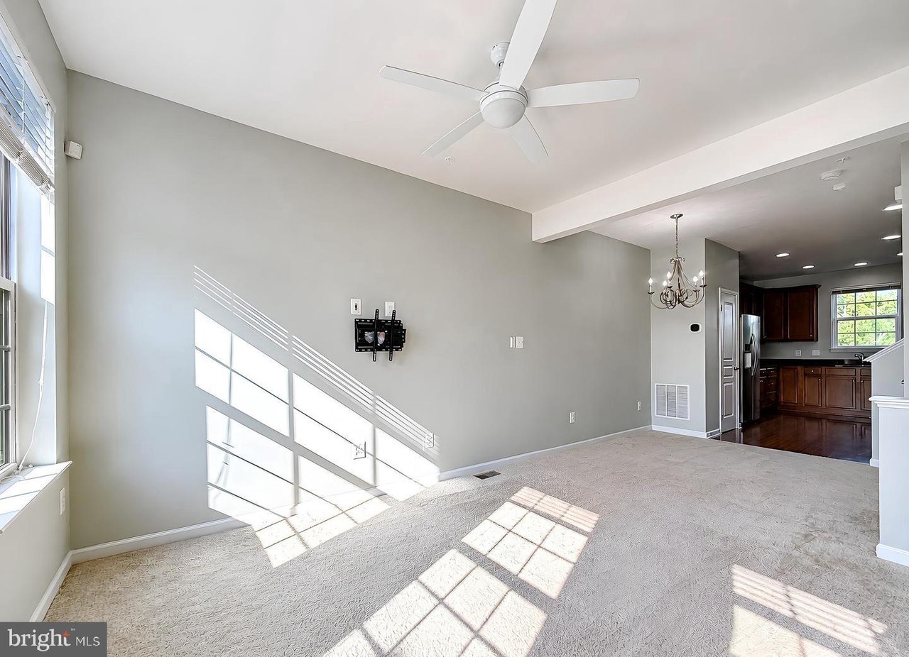 22960 Foxglove Way - Photo 4 of 34