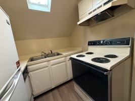 featured image of 809 1/2 M St Nw #1