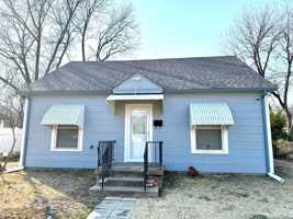 featured image of 1329 Hargrove St #1