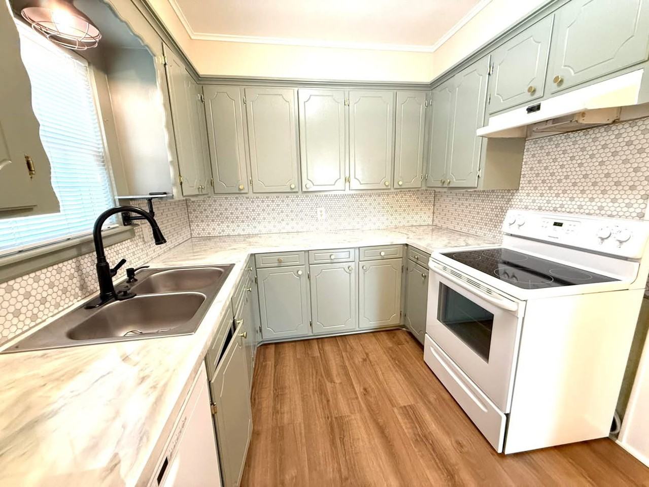 1329 Hargrove St #1 - Photo 3 of 26