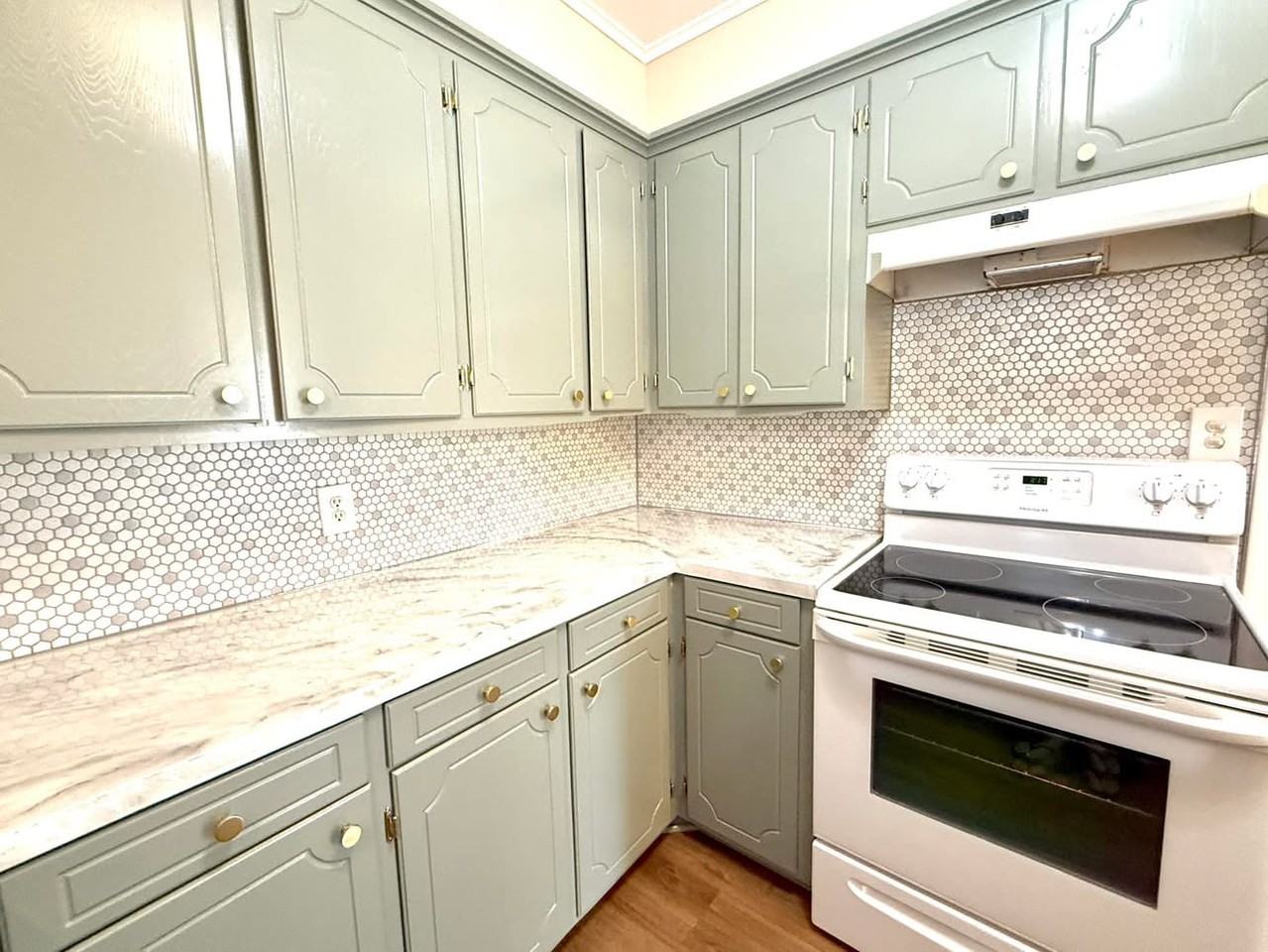 1329 Hargrove St #1 - Photo 5 of 26