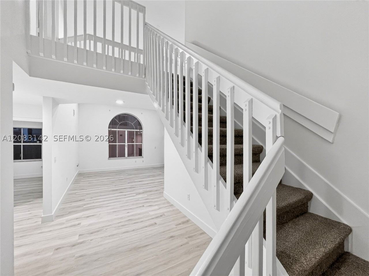3215 N 36th Ave - Photo 5 of 36