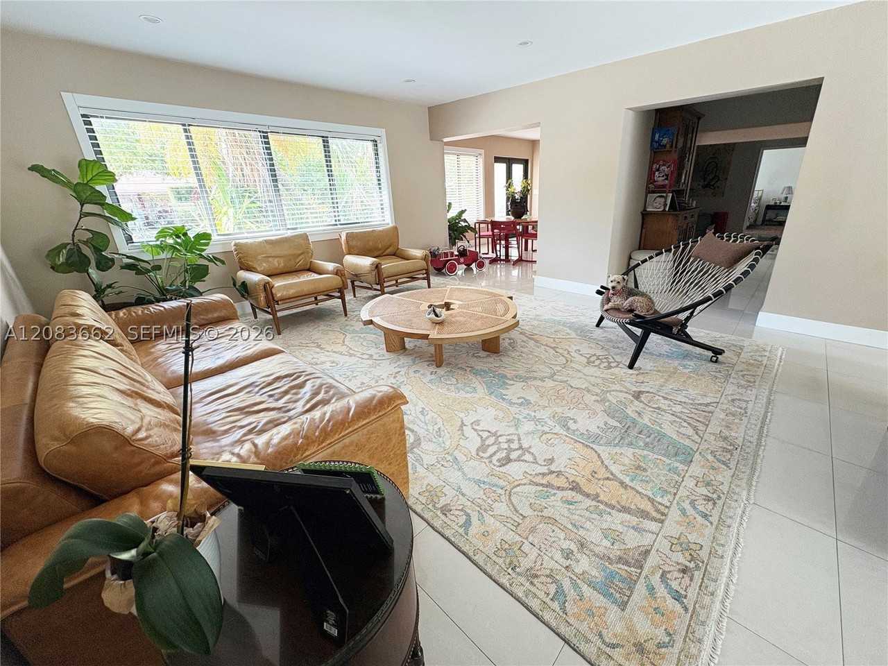 225 W Heather Dr #225 - Photo 3 of 12