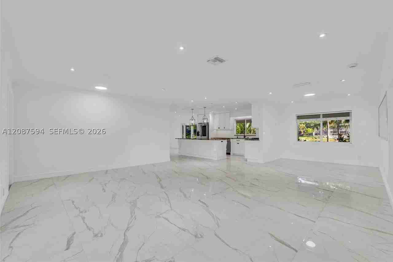 14241 Sw 83rd St - Photo 6 of 50