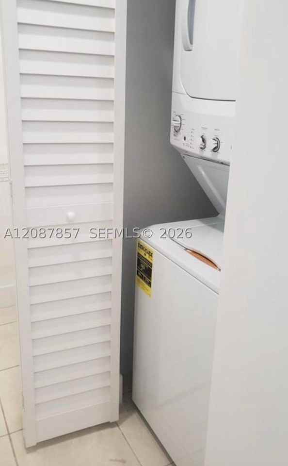 3766 Sw 27th Ter - Photo 6 of 17