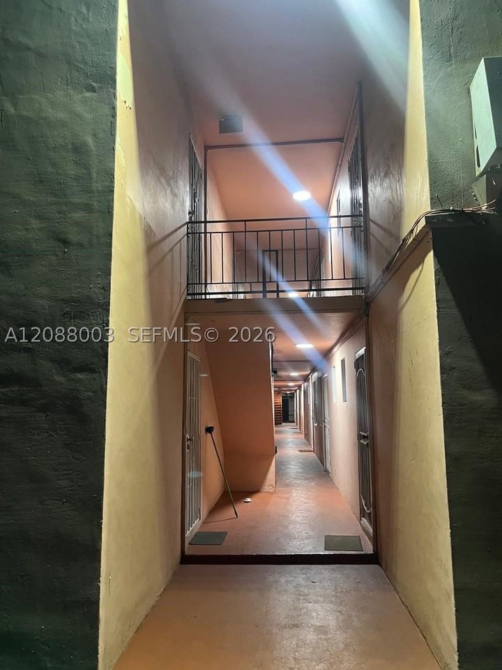 1525 Nw 19th Ter #24 - Photo 3 of 11