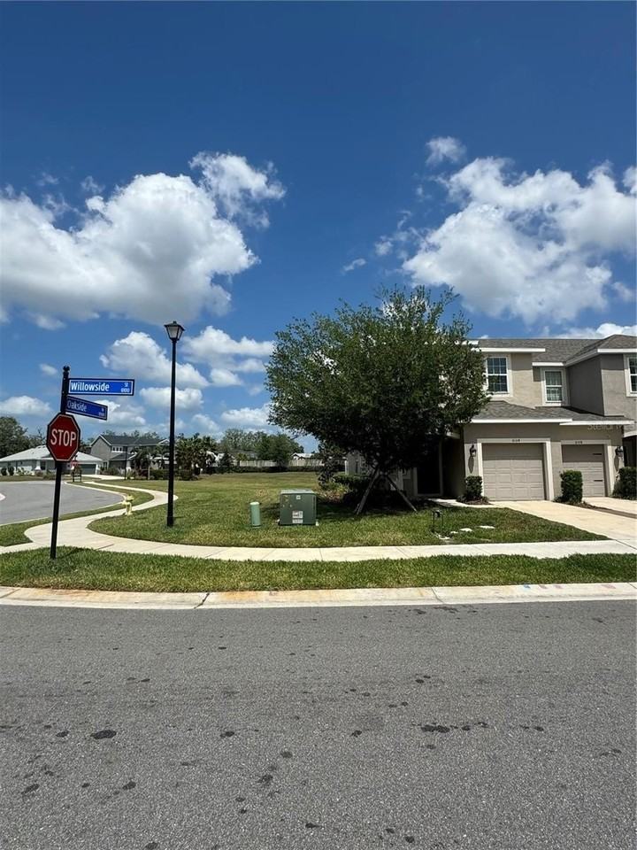 6104 Willowside St - Photo 7 of 19
