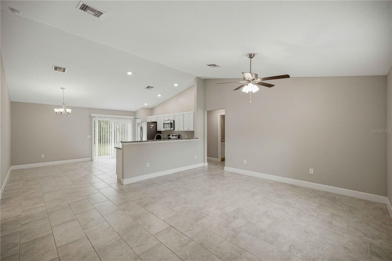 6382 Sw 143rd Lane Rd - Photo 4 of 24
