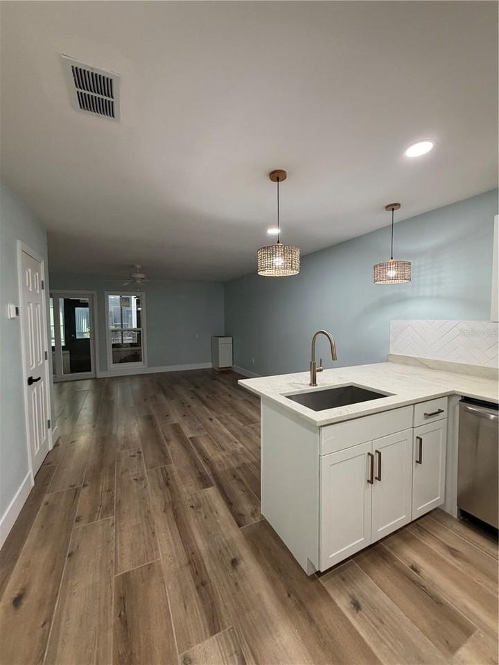 230 Medallion Blvd #C - Photo 4 of 26