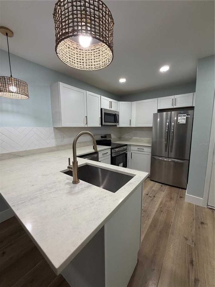 230 Medallion Blvd #C - Photo 6 of 26