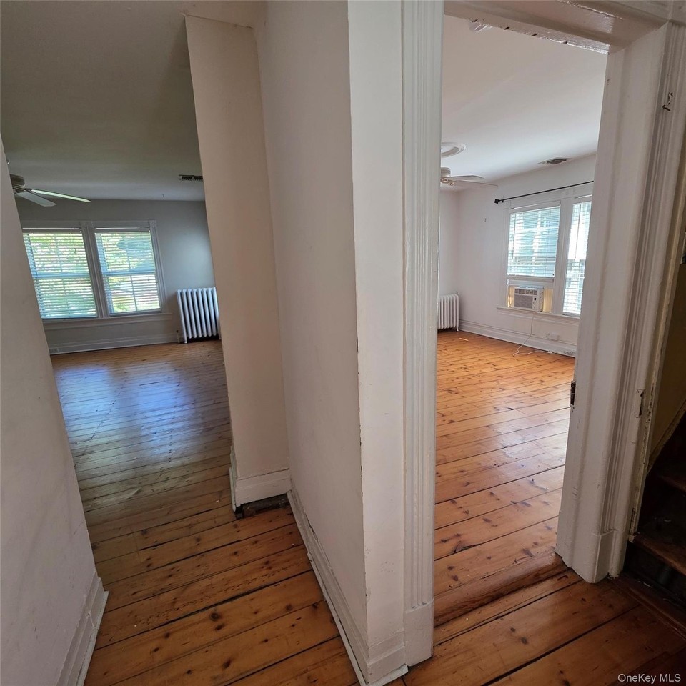 415 Myrtle Ave - Photo 5 of 26