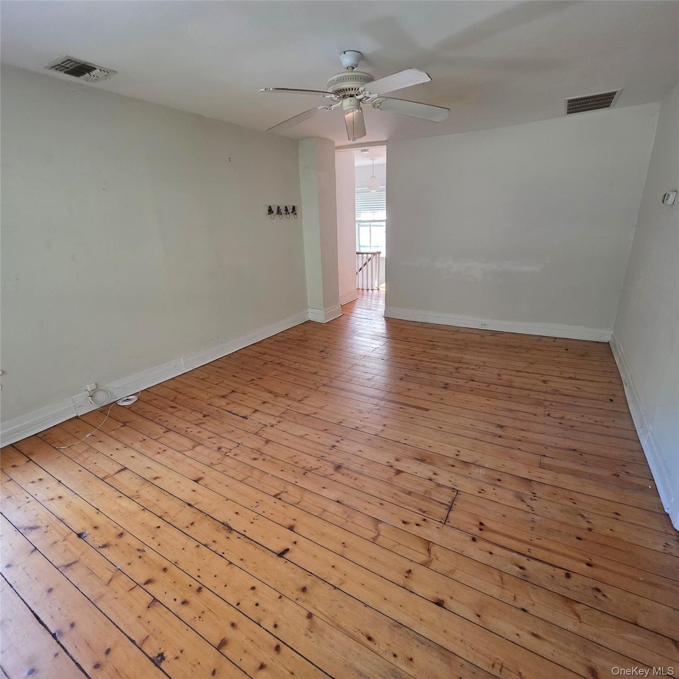 415 Myrtle Ave - Photo 6 of 26