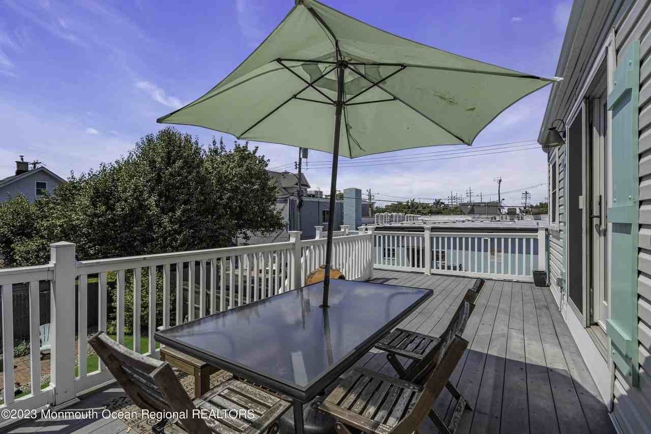 611 Park Place Ave #B - Photo 3 of 29