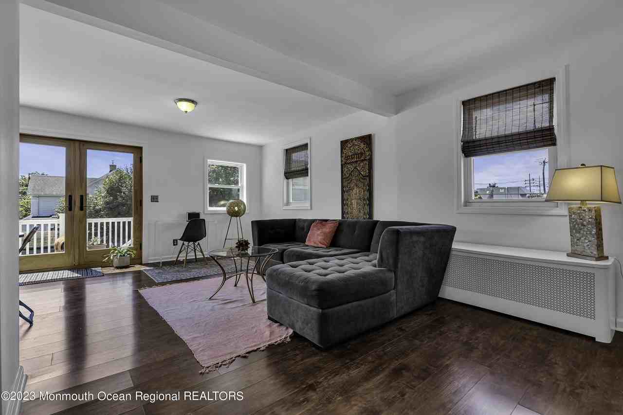 611 Park Place Ave #B - Photo 7 of 29