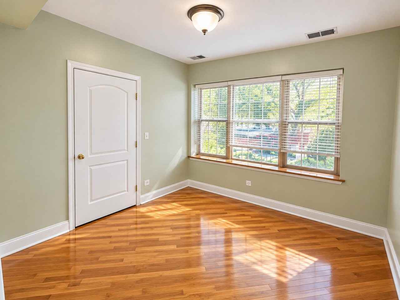 6257 N Mozart St #1 - Photo 7 of 11