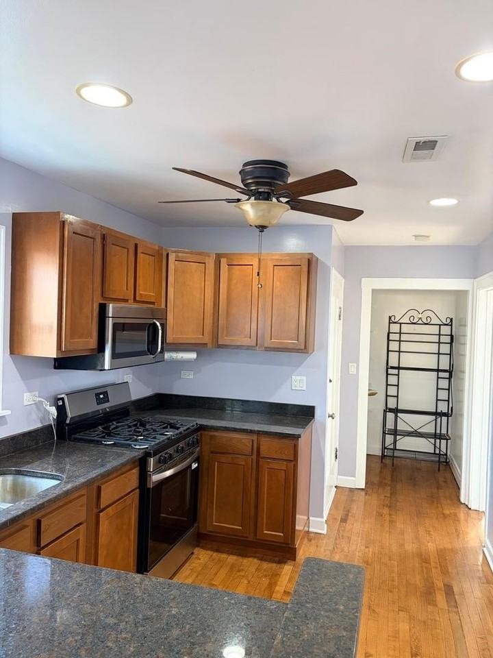 5540 N Luna Ave #2 - Photo 6 of 28