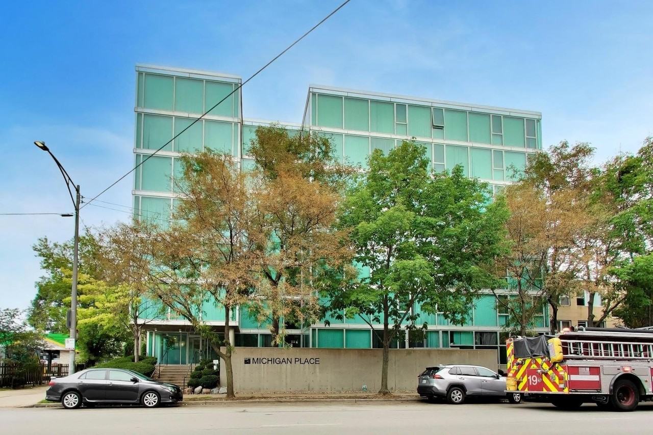 3115 S Michigan Ave #307