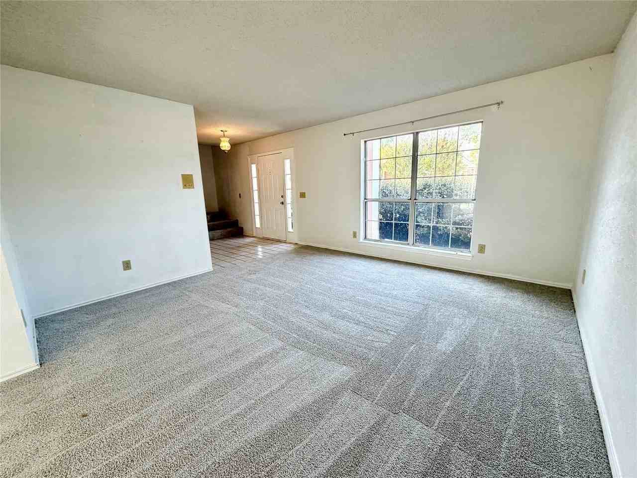2126 Country Dell Dr - Photo 6 of 23