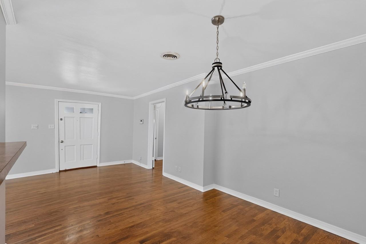 4812 Wateka Dr - Photo 3 of 30