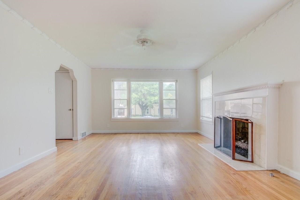 6307 Kenwood Ave - Photo 3 of 37