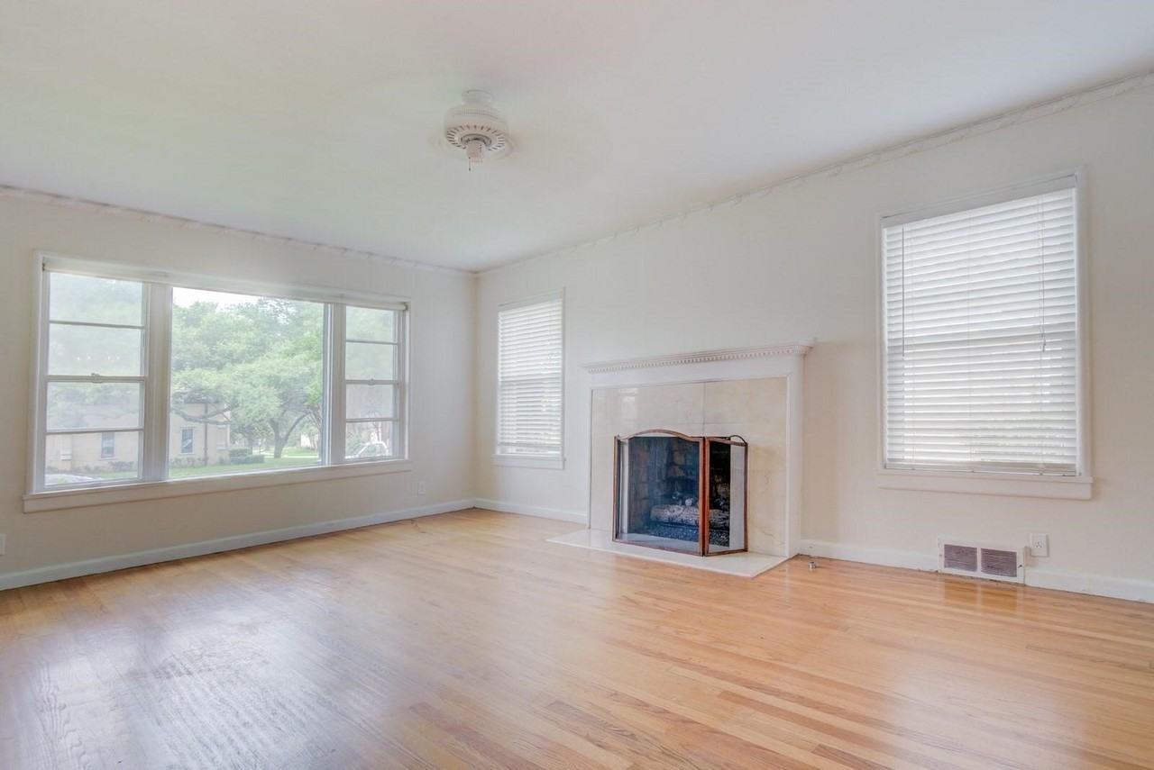 6307 Kenwood Ave - Photo 4 of 37