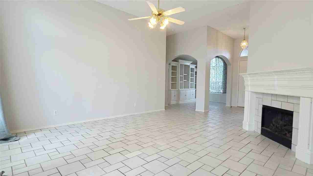 9029 Culberson Dr - Photo 6 of 30