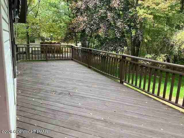 121 Azalea Dr - Photo 2 of 7