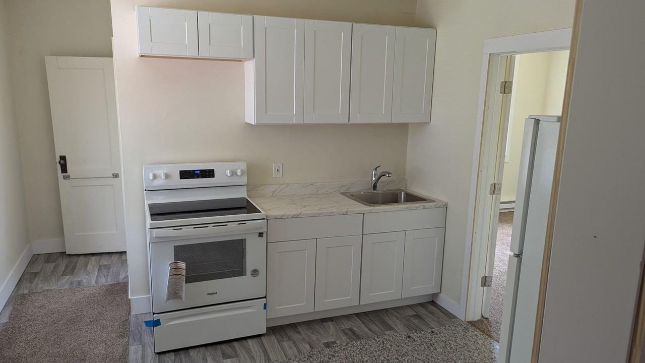 1503 Pine St #1 - Photo 3 of 7