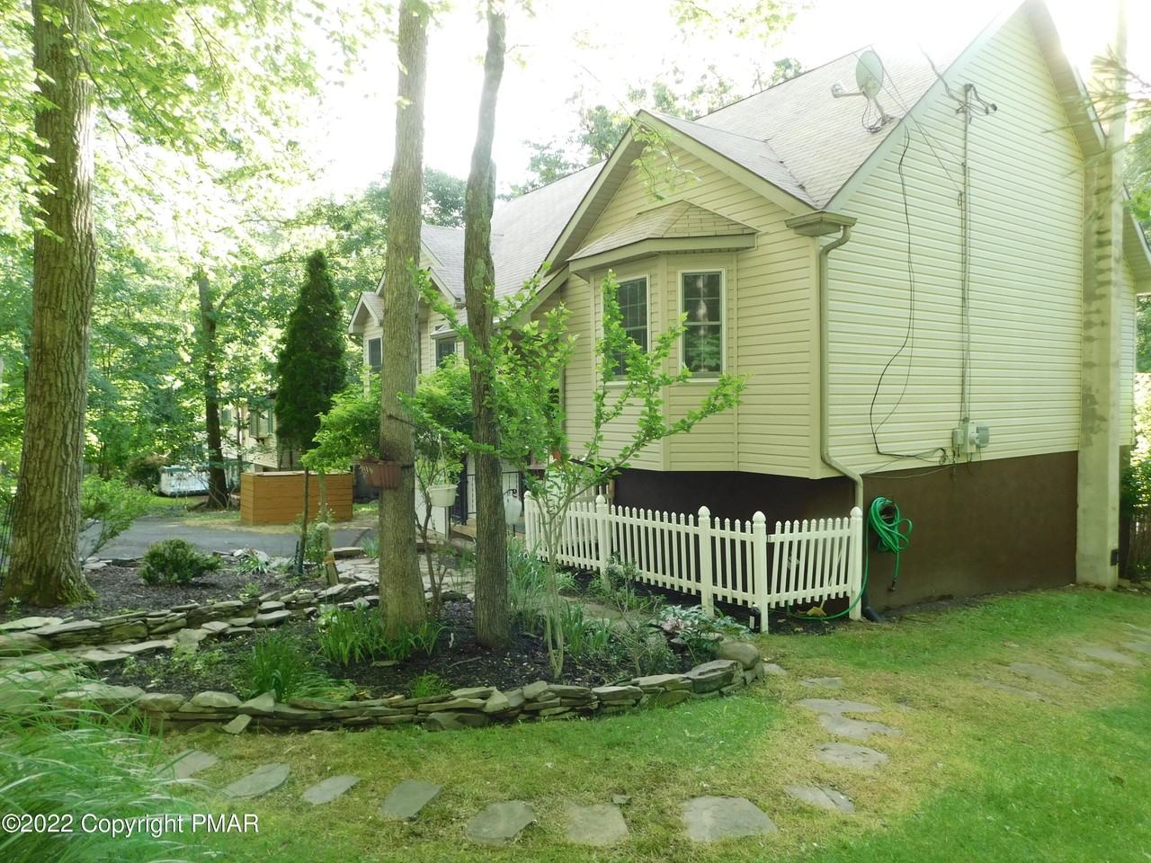 12418 Mountain Laurel Dr - Photo 2 of 37