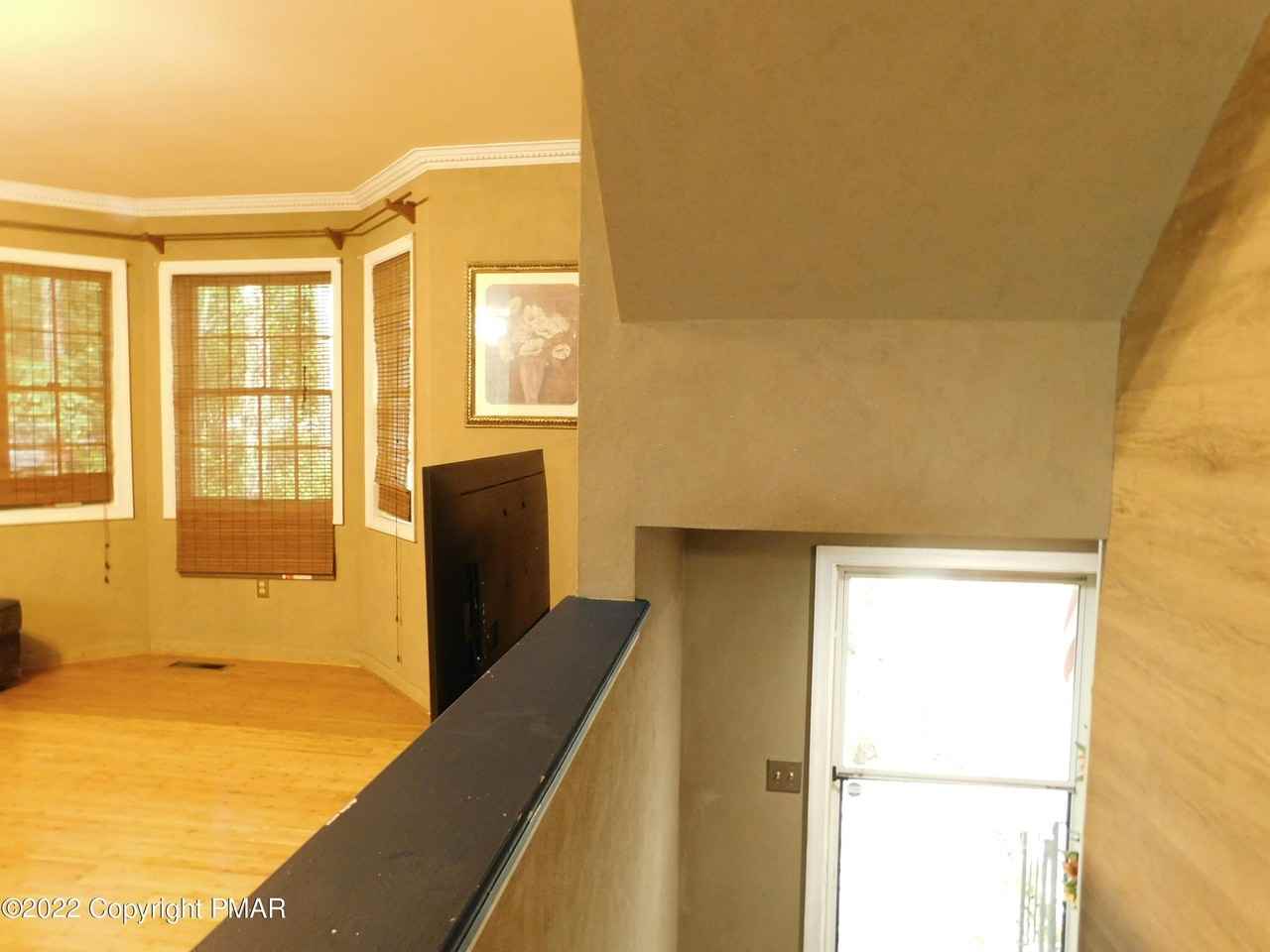 12418 Mountain Laurel Dr - Photo 3 of 37