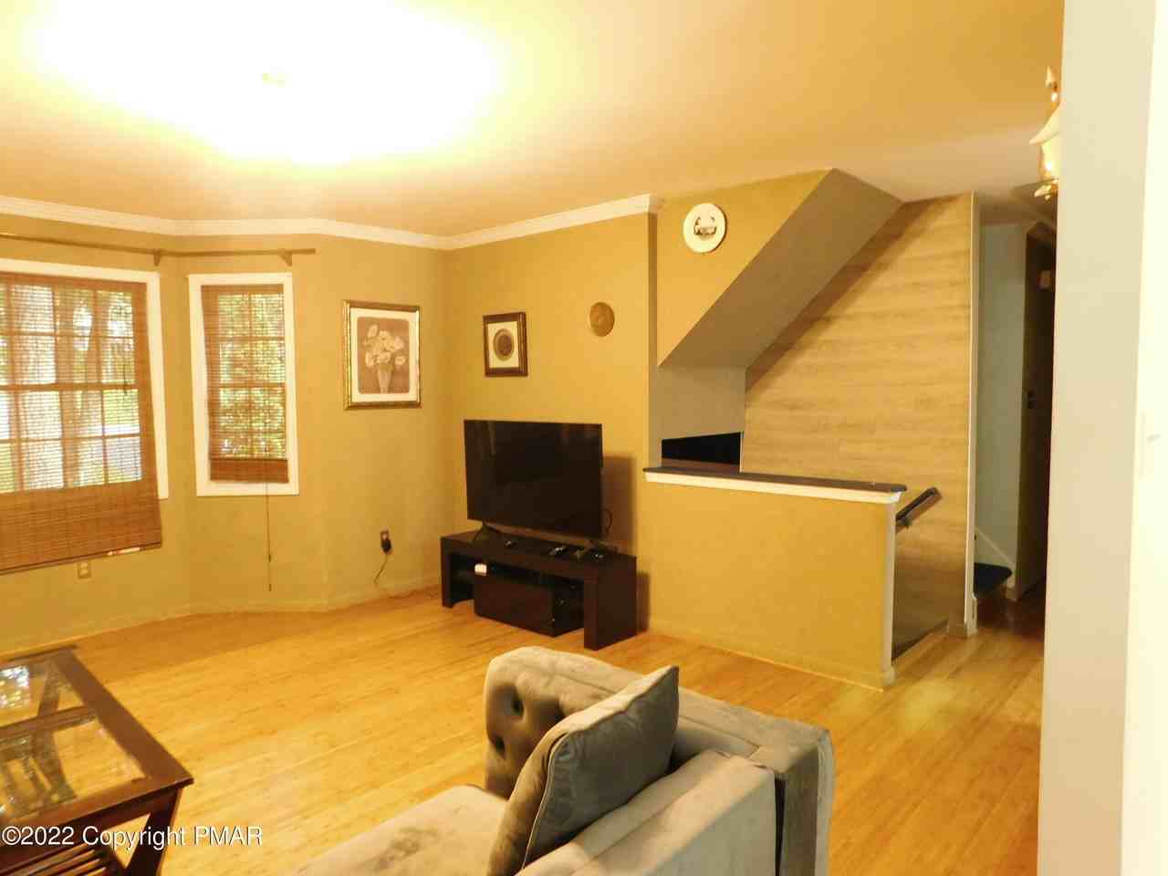 12418 Mountain Laurel Dr - Photo 5 of 37