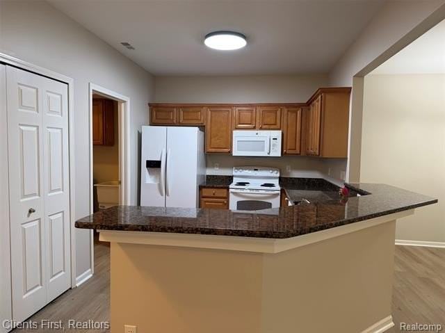 16040 Morningside - Photo 5 of 30
