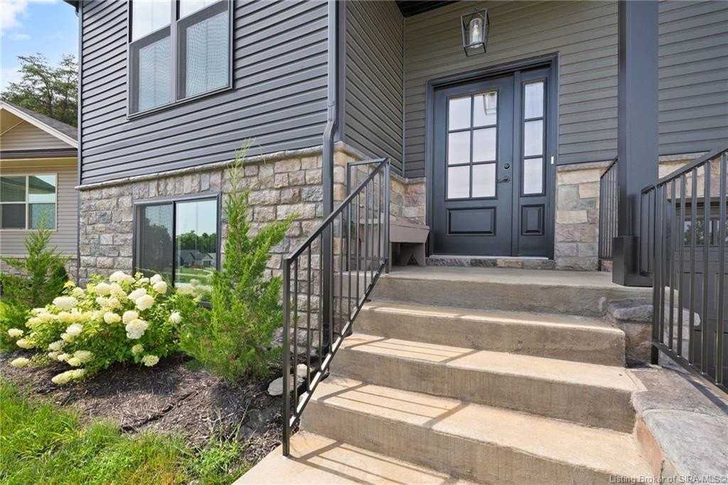 8008 Hudson Ln - Photo 2 of 45