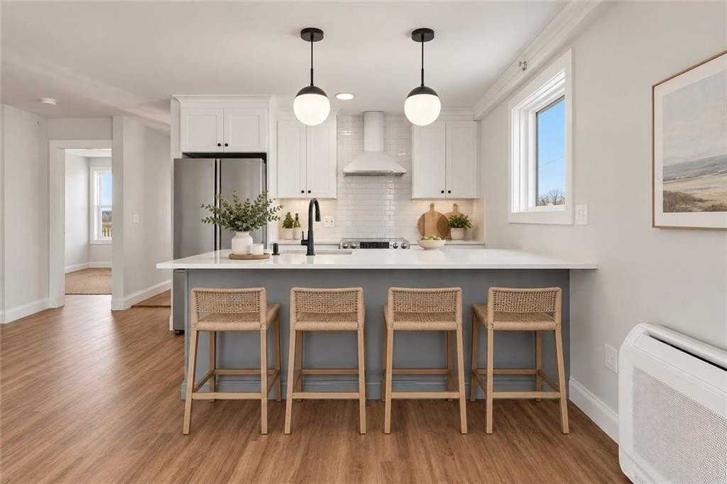 36 Evarts St - Photo 5 of 18