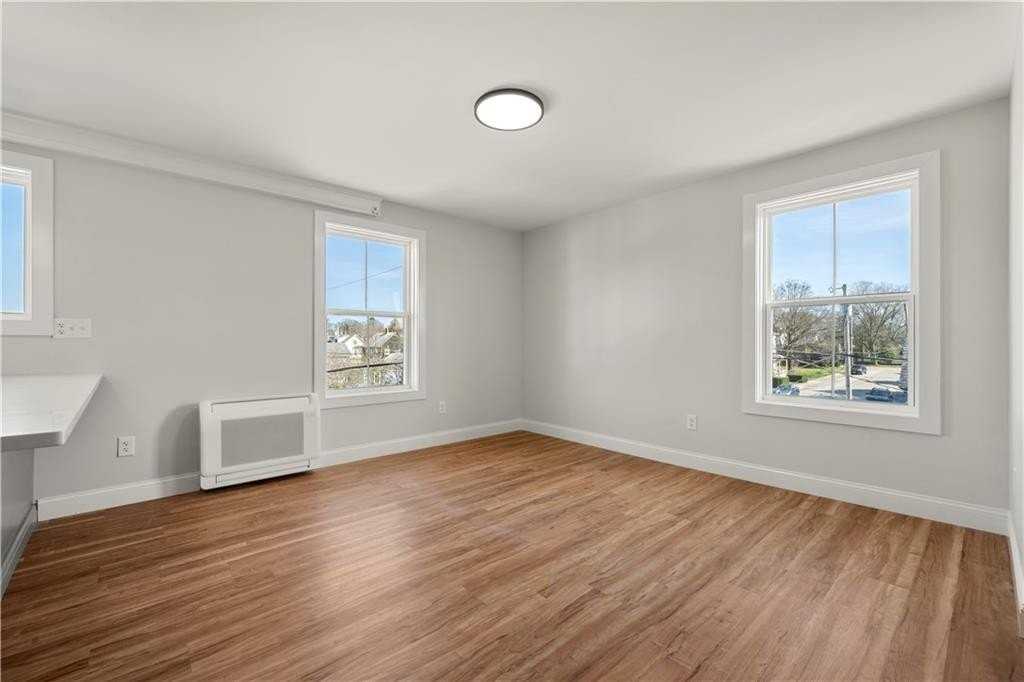36 Evarts St - Photo 6 of 18