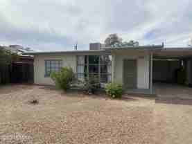 2231 N Swan Rd - Photo 1 of 1