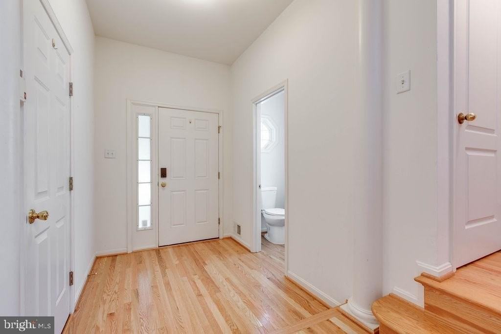 8420 Charmed Days - Photo 3 of 41