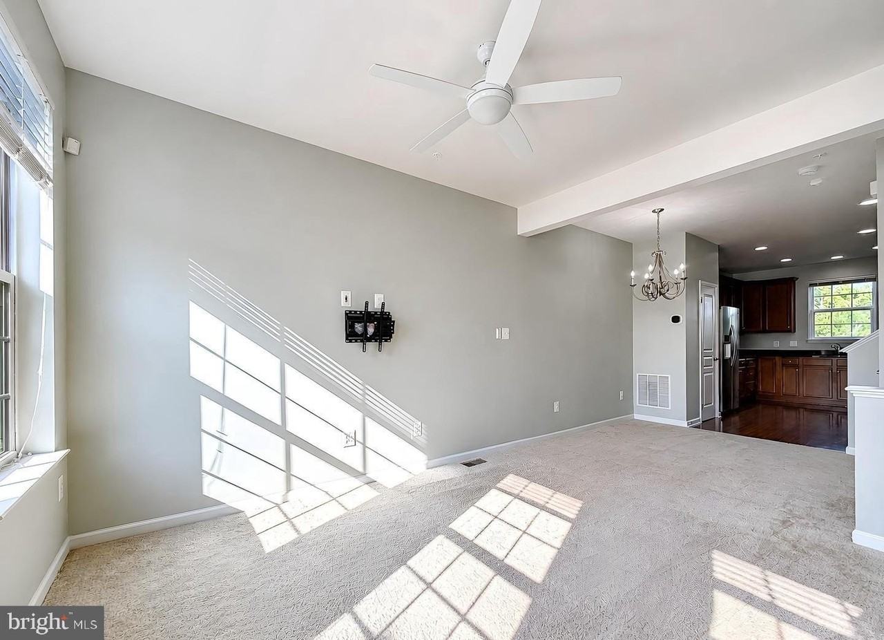 22960 Foxglove Way - Photo 4 of 33
