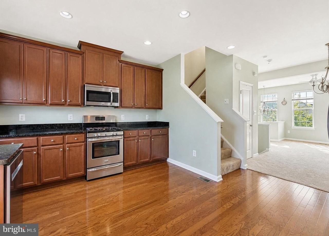 22960 Foxglove Way - Photo 6 of 33
