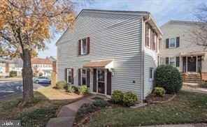 13817 Cabernet Ct - Photo 2 of 16