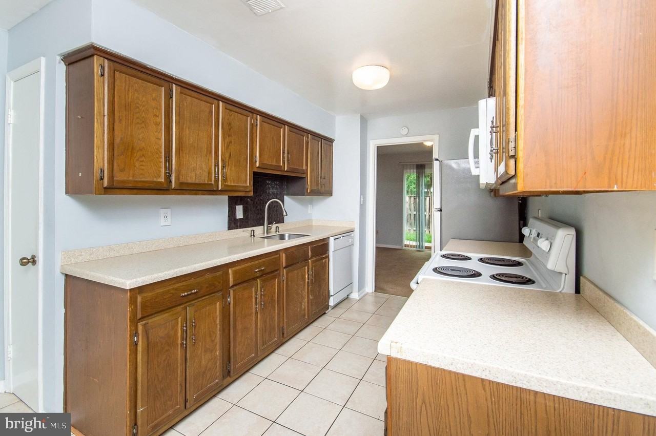 3210 Gemstone Ct - Photo 7 of 23
