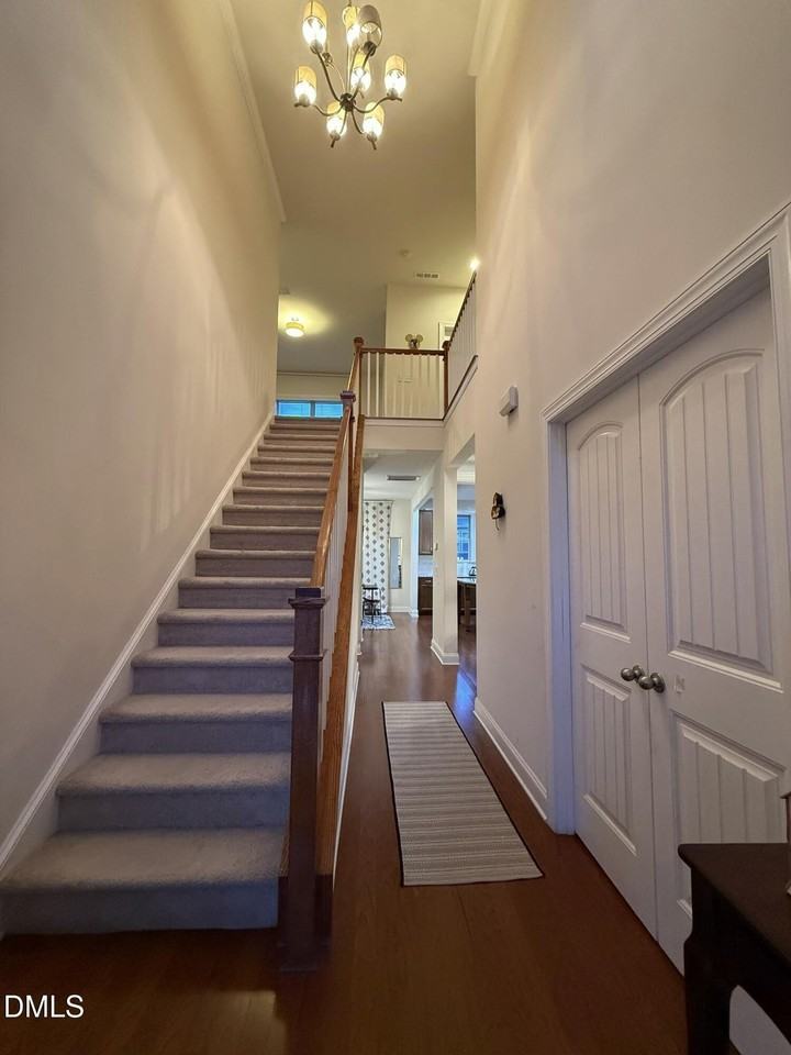 1065 Diamond Dove Ln - Photo 2 of 24