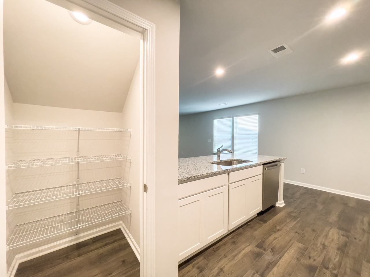 105 Paddock Glen Dr #1 - Photo 6 of 37