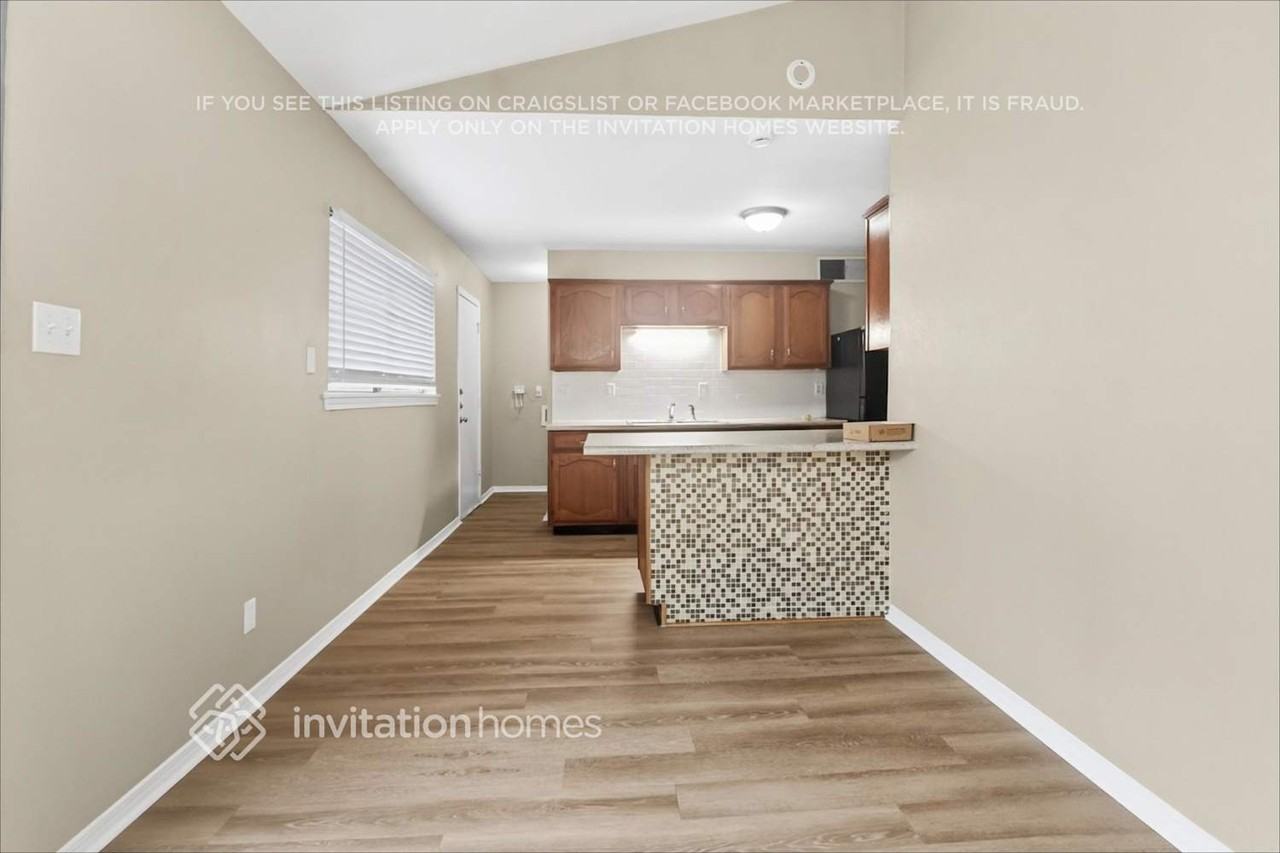 324 Matterhorn St - Photo 6 of 16