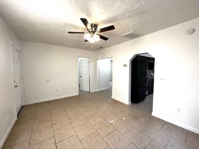 126 W Tennessee St #1 - Photo 3 of 34